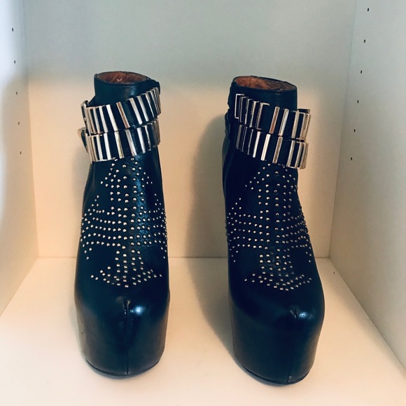 Platform wedges with stud detailing - Picture 3 of 5